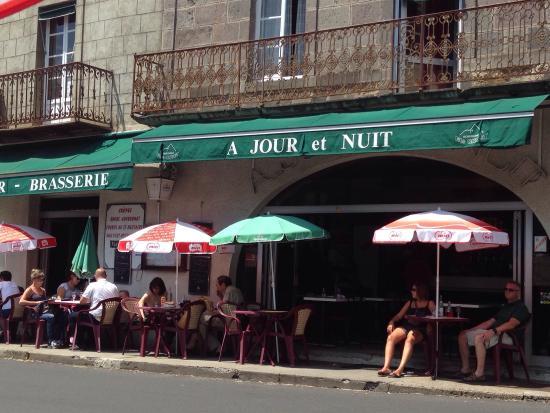 A Jour et Nuit