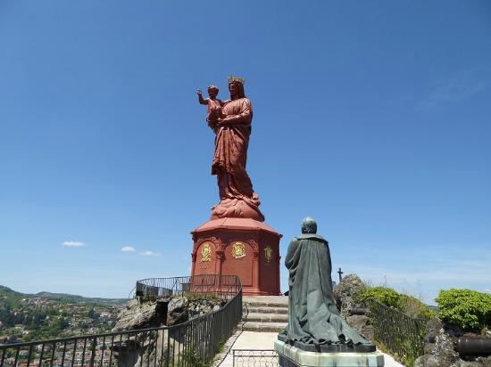 statue de Notre-Dame de France