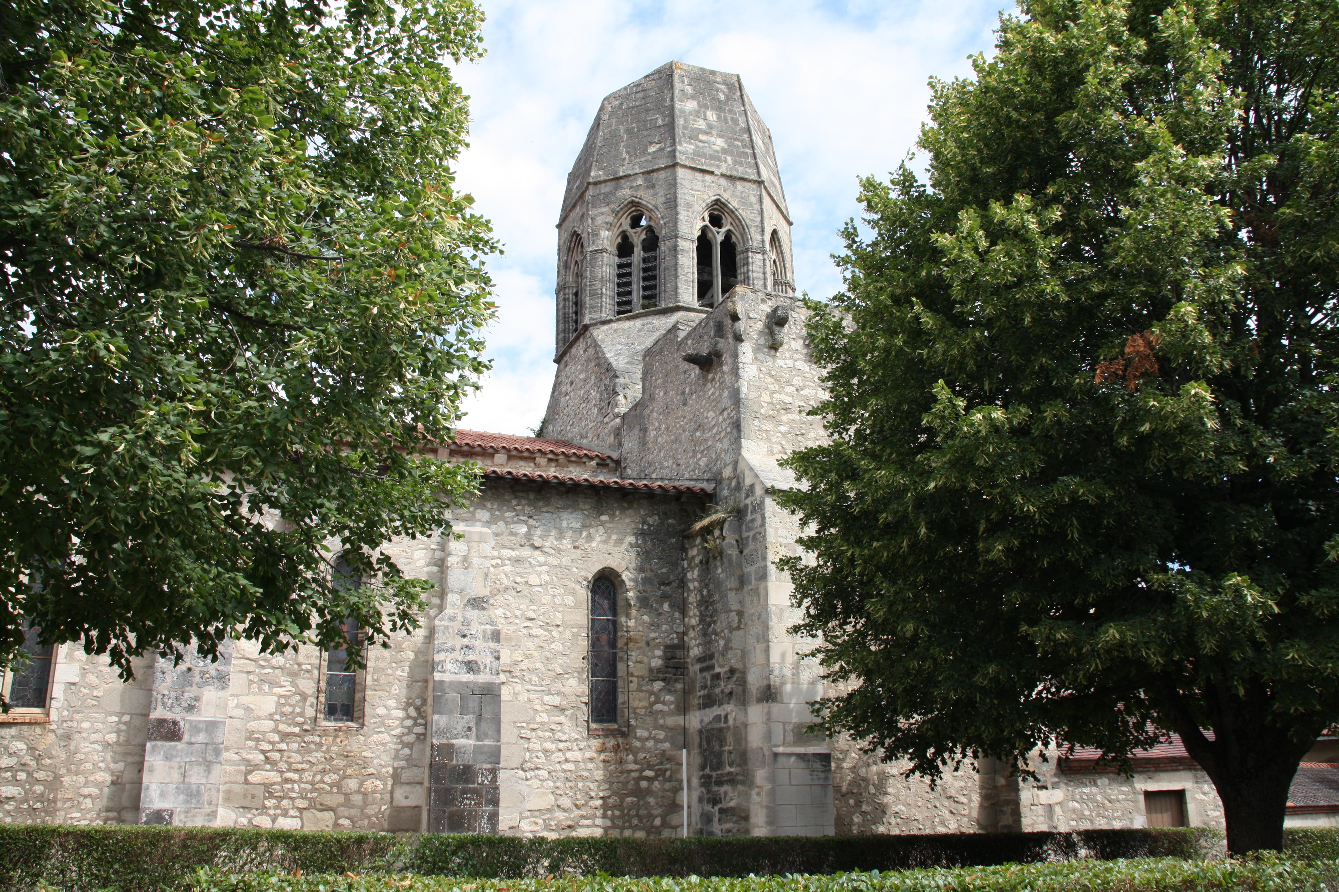 l'église Saint-Jean-Baptiste de Charroux
