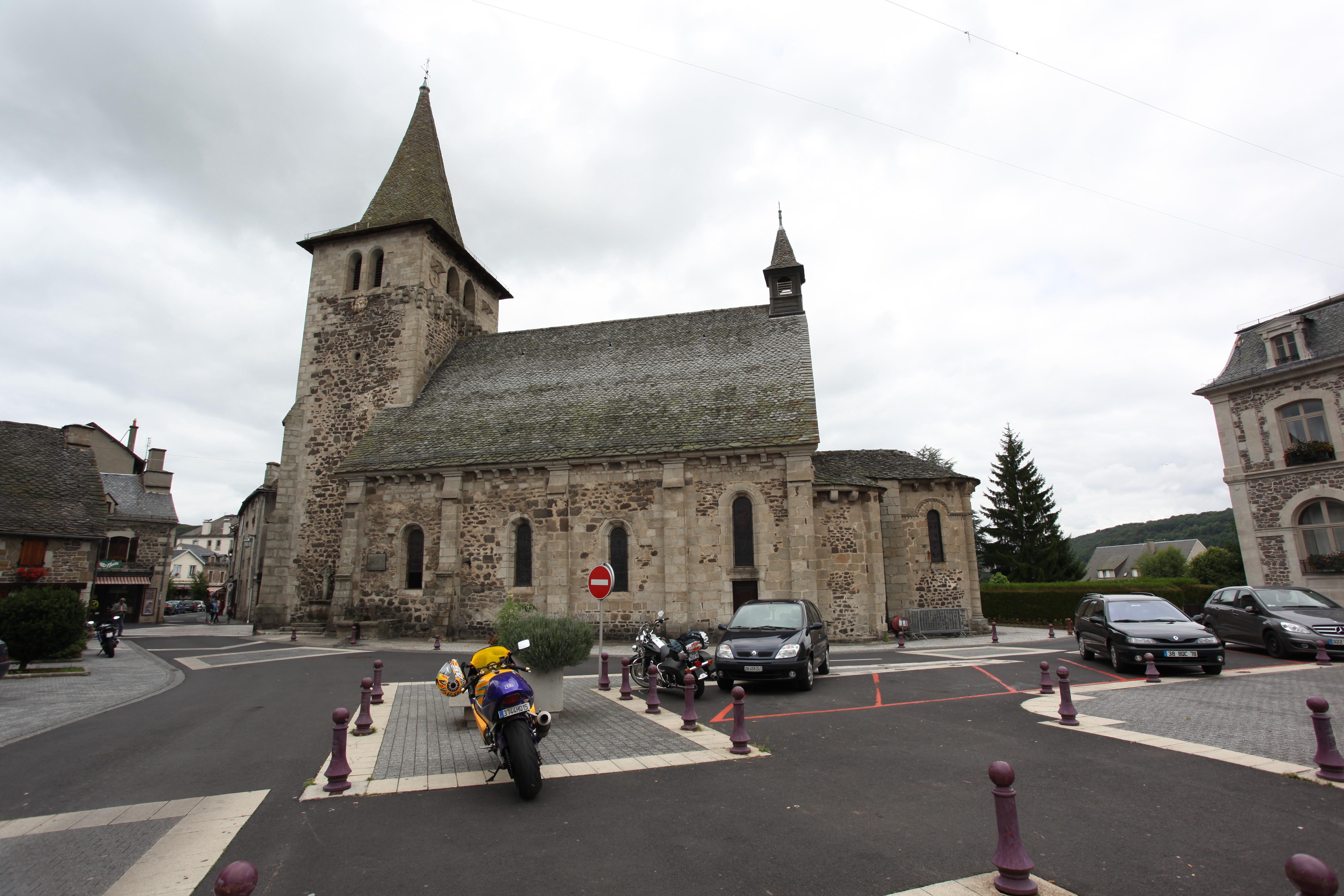 église Saint-Georges de Riom-ès-Montagnes