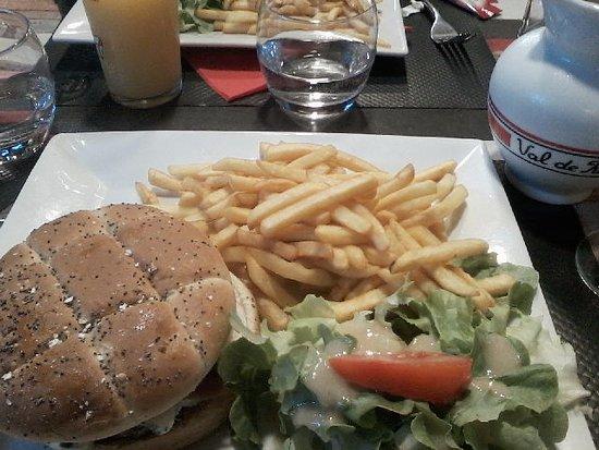 Cafe De Paris