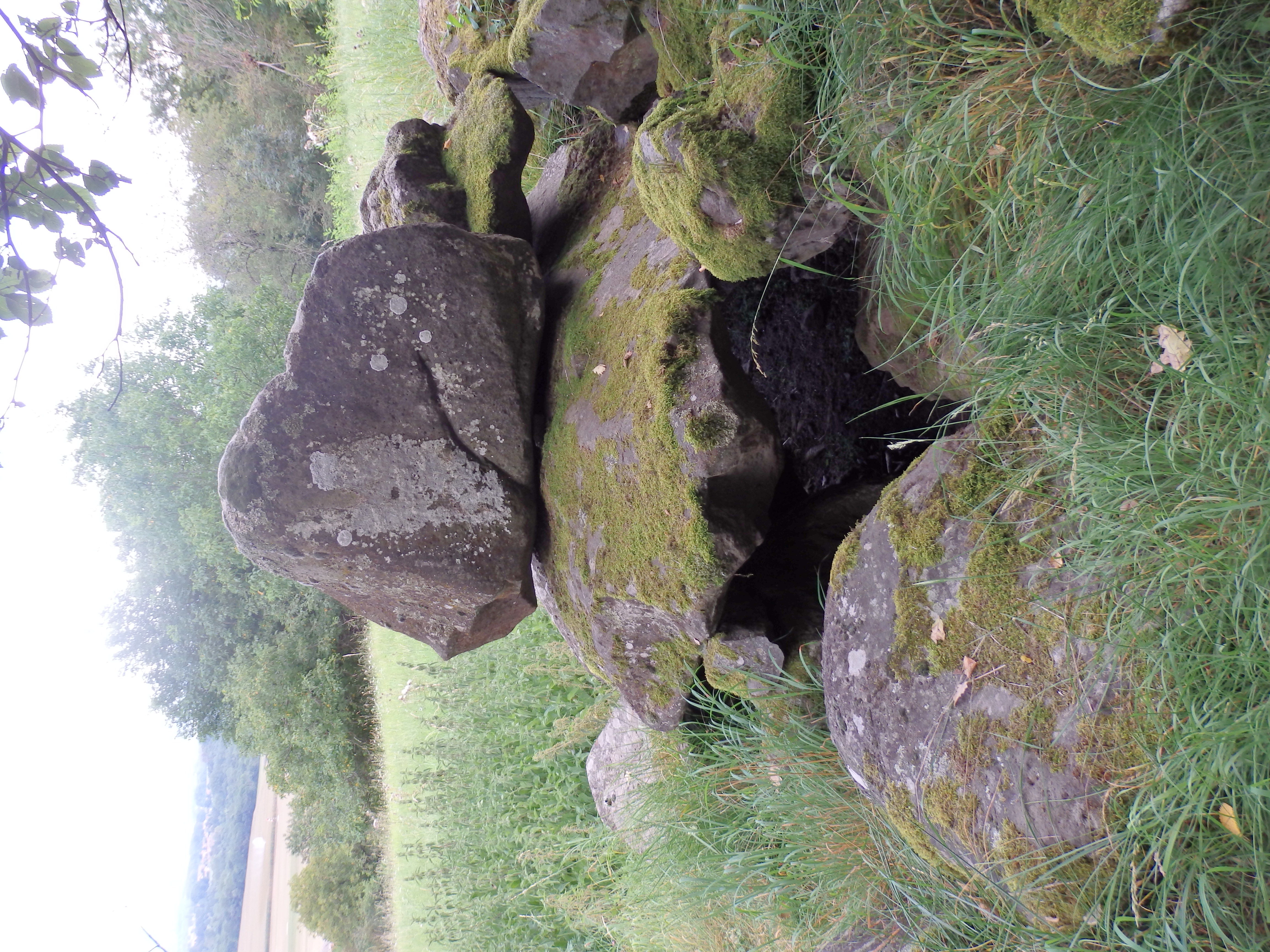 dolmen de Loubaresse